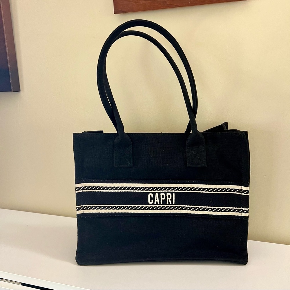 Target Capri NWOT Tote bag